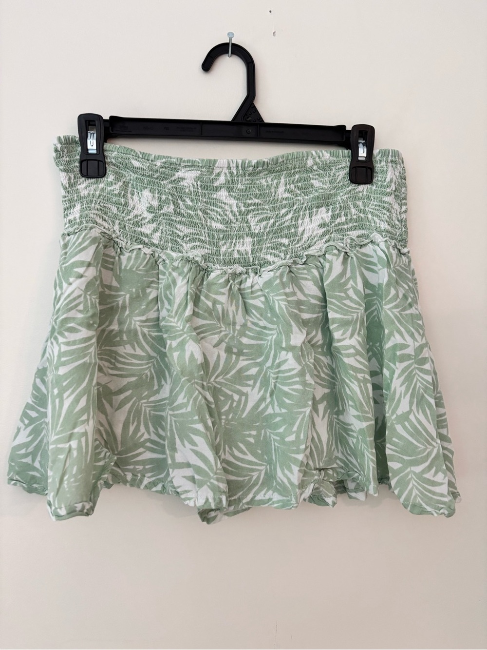 Smocked Waist Green Leaf Print Mini Skirt